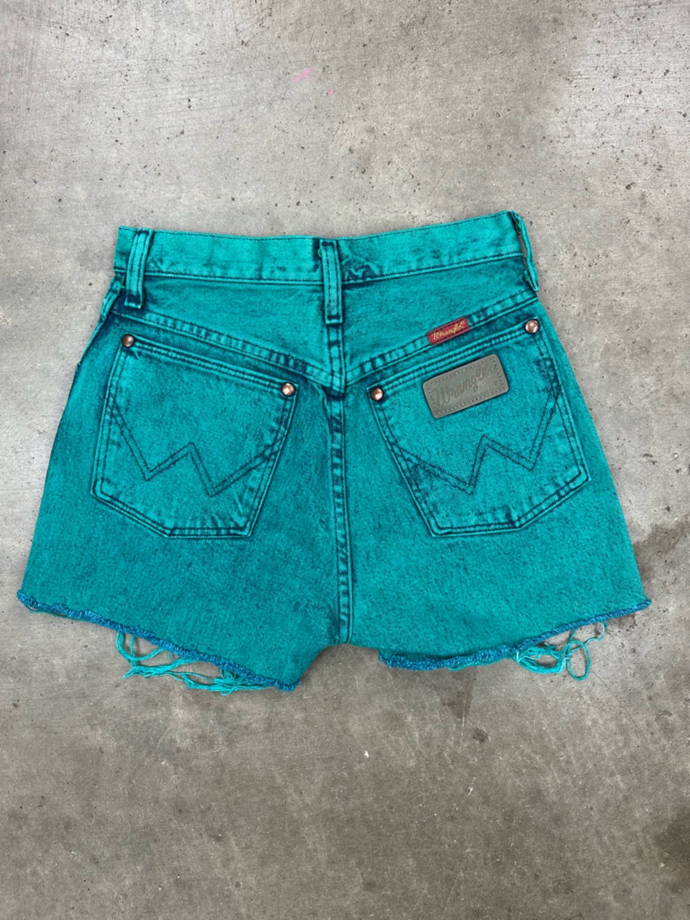 Vintage 90’s Wrangler Cutoff Teal Acid Wash Denim Shorts